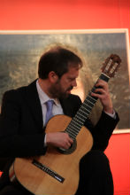 El guitarrista Andrea Dieci emociona al público seguntino con su 'Romanillos'