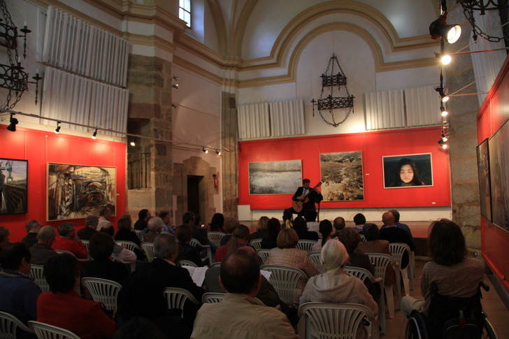 El guitarrista Andrea Dieci emociona al público seguntino con su 'Romanillos'