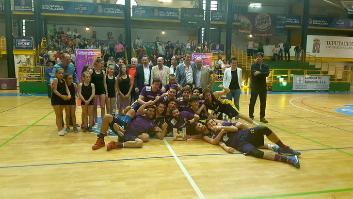 El presidente de la Diputación felicita al Guadalajara Basket por su ascenso a la Liga EBA