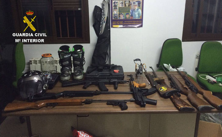 La Guardia Civil detiene a dos personas en Uceda por tráfico de drogas