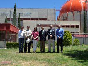 El Presidente de la Diputación de Guadalajara visita los trabajos de desmantelamiento de la central de Zorita