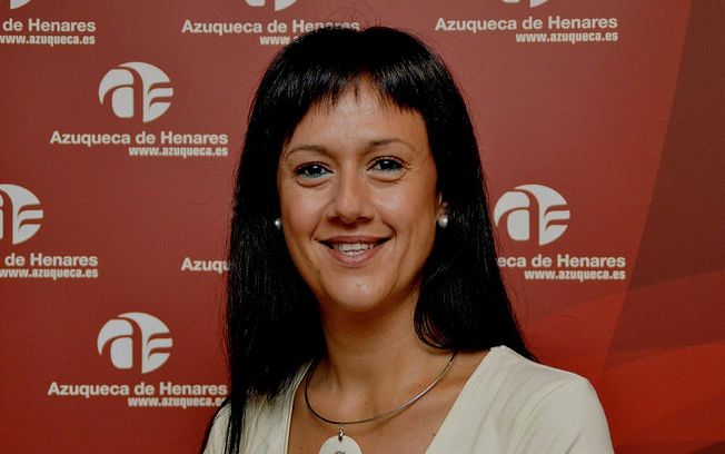 Silvia García (Cs): El equipo de Gobierno de Azuqueca no se ha preocupado de garantizar ni agua, ni puntos de recogida de residuos en las naves donde los peñistas van a realizar las carrozas