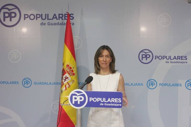 Ana Guarinos: “Page carece de sensibilidad hacia los guadalajareños por poner en peligro el convenio sanitario con Madrid”