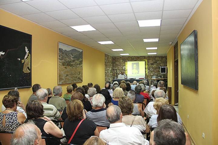 La historia de Fernando el Católico y Juana I de Castilla llena de público el XI Ciclo de Conferencias de Archivo
