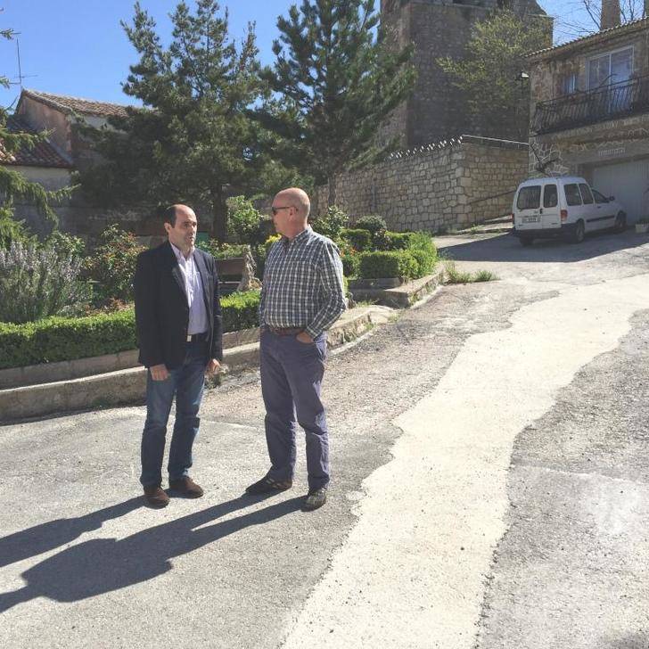 La Diputación invierte más de 100.000 euros en pavimentación y arreglo de redes en Estriégana, Trijueque y Horche