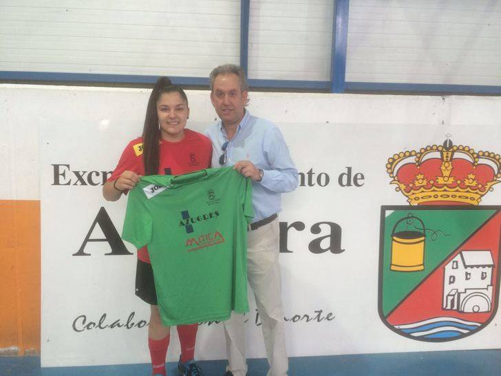 Elisabeth Robles Sánchez "Elisa" renueva su compromiso con el FSF Alovera una temporada más