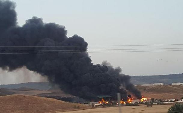 Incendio en la planta de reciclaje de neumáticos de Chiloeches
