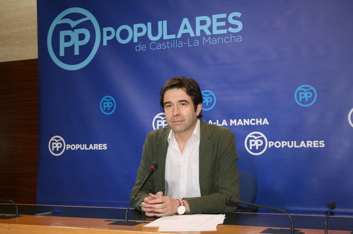 Robisco denuncia que con Page ya se vuelven a meter facturas en los cajones