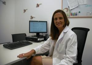 Una neumóloga del Hospital de Guadalajara participa en un trabajo internacional sobre técnicas de tratamiento de la apnea del sueño