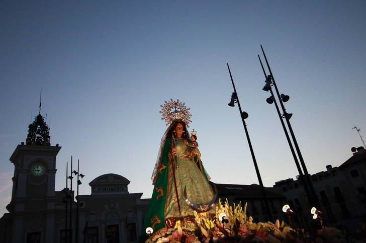 La Virgen de la Antigua ya espera en la iglesia de San Francisco sus días más importantes