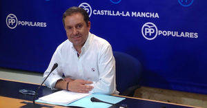 Antonio Martínez: Los recortes de Page en materia sanitaria siguen creando problemas en los consultorios y aumentando las listas de espera