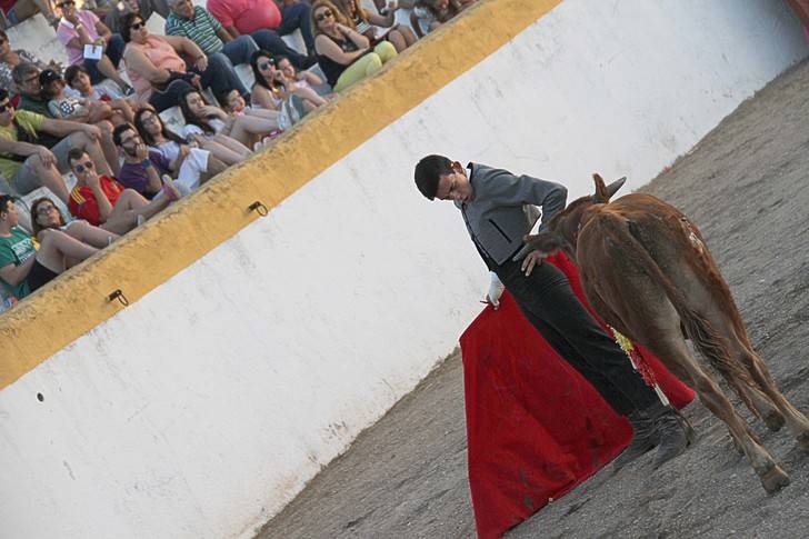 El trujillano José Rojo, triunfador en el primer festejo taurino de las fiestas de Pastrana