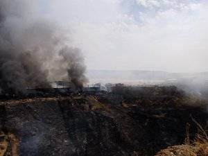 Alrededor de cien efectivos siguen trabajando en el incendio de Chiloeches