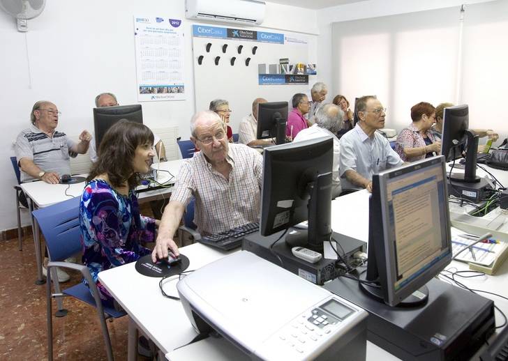 La Obra Social la Caixa impulsa en Guadalajara un proyecto de desarrollo personal para personas mayores