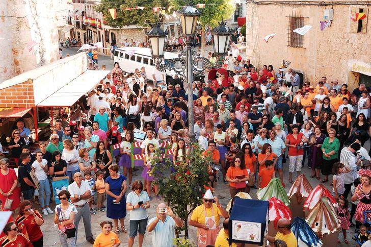 Participación, presencia de público e implicación de las nuevas generaciones en las fiestas patronales de Escariche 