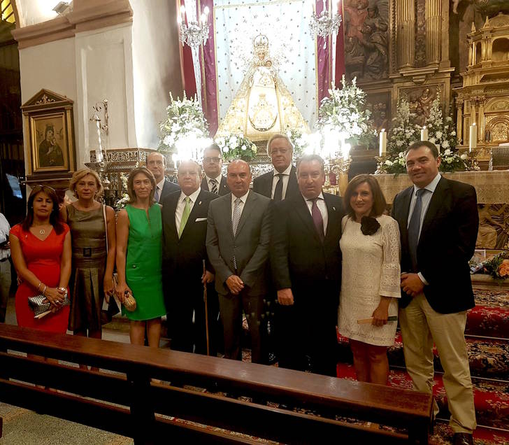 Latre acompaña a los casareños en los actos festivos en honor a la Virgen de la Antigua