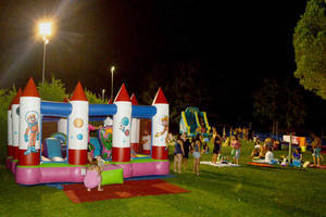 Más de 3.000 personas han participado en los 'Viernes a la Luna' de Azuqueca