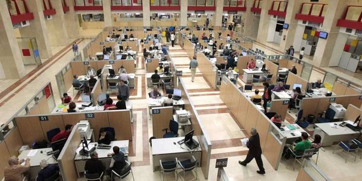 Castilla-La Mancha por encima de la media nacional en número de funcionarios