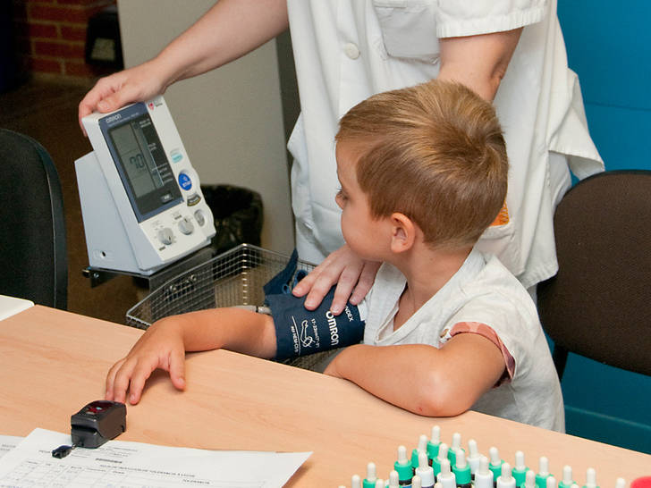 Alergólogos del Hospital de Guadalajara han logrado inducir tolerancia a más del 90 por ciento de los pacientes tratados por alergia a huevo y leche
