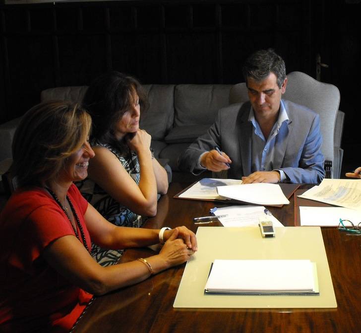 Ayuntamiento de Guadalajara y Red Madre suscriben un convenio para apoyar a las mujeres embarazadas