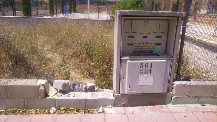 Los ediles de IU Azuqueca denuncian de nuevo el abandono que sufre el municipio