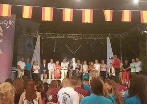 El presidente de la Diputación asiste al pregón de Pedro Solís que da inicio a las fiestas de Yebra