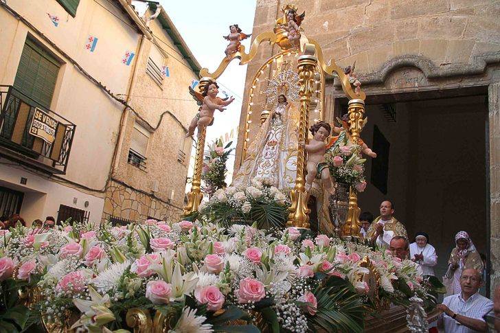 Almonacid de Zorita honra a su patrona, Nuestra Señora la Virgen de la Luz