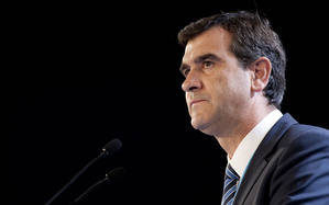 Antonio Román adquiere 30 nuevos compromisos que cumplirá durante el próximo año