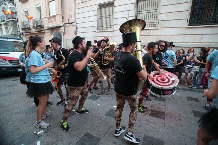 Balance satisfactorio del dispositivo de seguridad de las ferias y fiestas