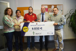 La Paella Solidaria organizada por la Diputación logra recaudar 8.032 euros para la Asociación Contra el Cáncer