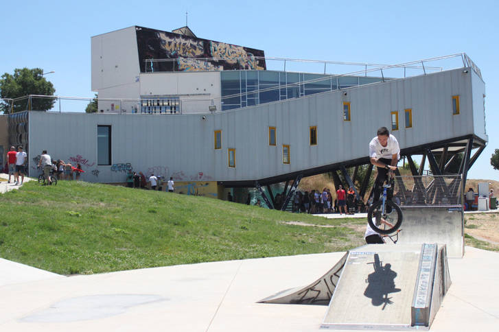 El Ayuntamiento busca voluntarios para impulsar una radio local participativa en Cabanillas del Campo