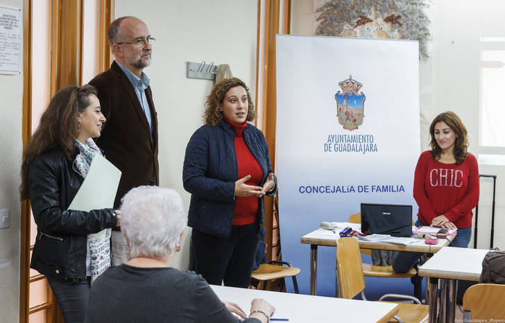 Verónica Renales asistió este lunes al inicio de las actividades del programa Envejecimiento Activo