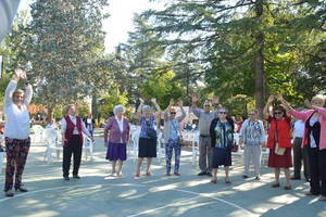 Los mayores de Azuqueca se podrán formar en el uso de dispositivos móviles e informática