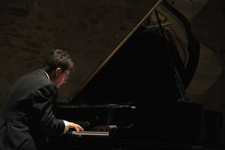 Brenno Ambrosini inicia magistralmente los conciertos de otoño de Bell´Arte Europa en El Pósito de Sigüenza