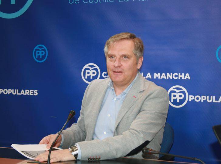 Cañizares denuncia que, mientras Page recorta en Sanidad, Educación y Bienestar Social, incrementa un 400% el gasto en personal de Presidencia