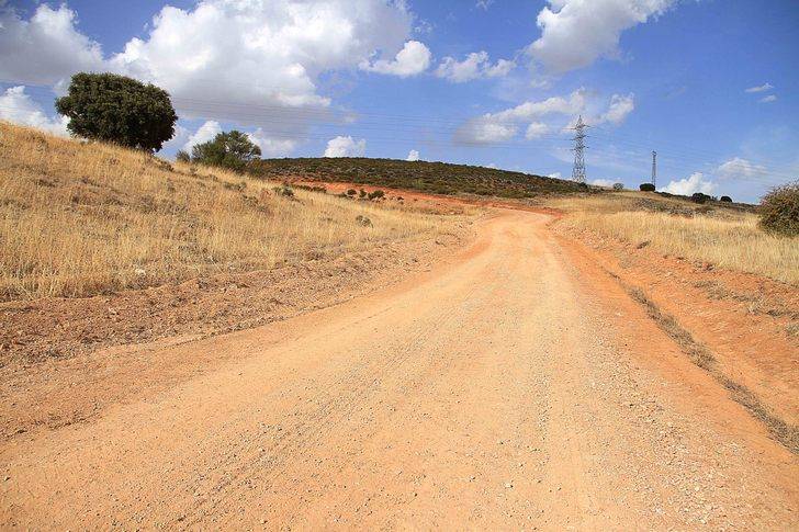 Fuentenovilla mejora sus caminos