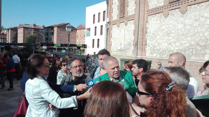 Continúa la recogida de firmas para que el parking del Hospital sea gratuito