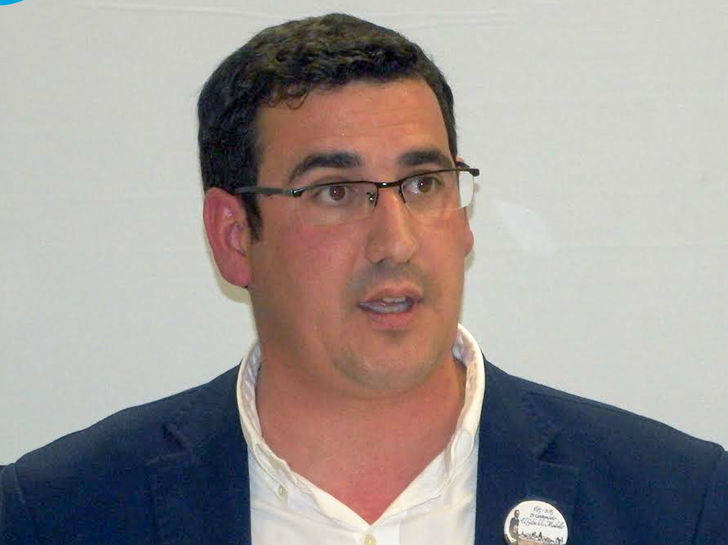 El vicepresidente de la FEMP-CLM denuncia la política sanitaria de Page