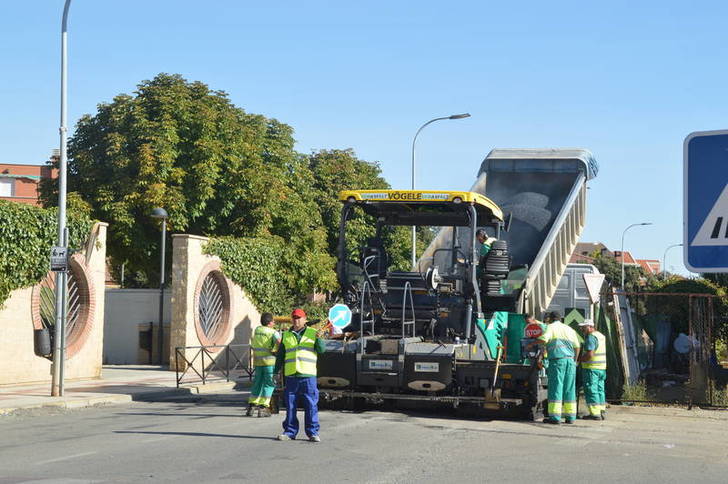 En marcha la 'Operación Asfalto' que mejorará 15.000 metros cuadrados de calzadas en Azuqueca