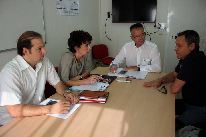 Los emprendedores de Valdeluz se agrupan en una asociación para revitalizar la actividad comercial