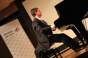 Brenno Ambrosini mostró en el Auditorio Ibercaja de Guadalajara su pasión por Beethoven