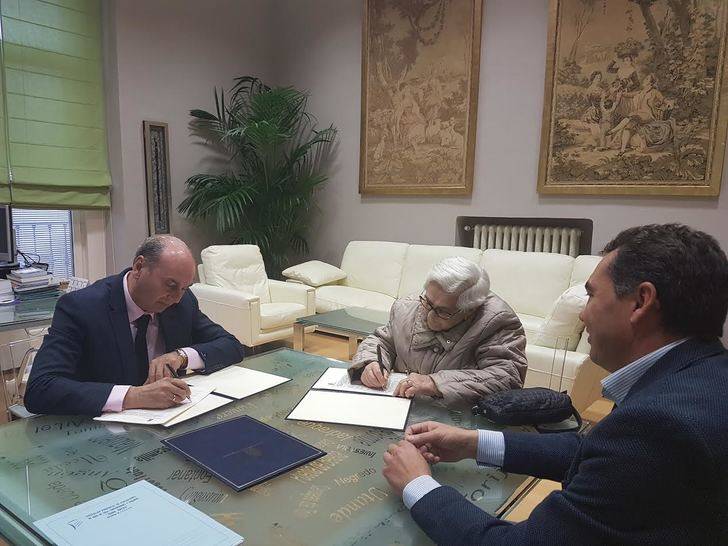 La Diputación colabora con la Federación Provincial de Amas de Casa, Consumidores y Usuarios Juana Quilez