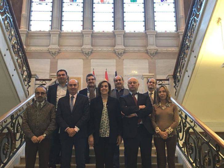 Latre se reúne con la presidenta de la Diputación de Palencia para intercambiar experiencias de gestión