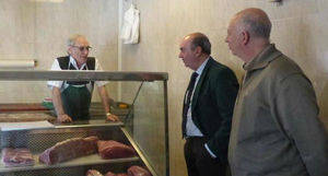 La Diputación favorece el mantenimiento del empleo con ayudas a más de 200 pequeños comercios