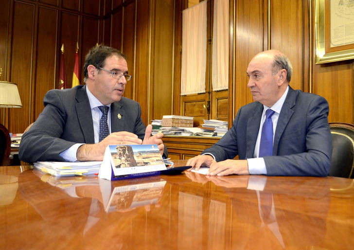 Guadalajara y Cuenca solicitarán una reunión con la Junta para buscar una solución al arreglo de caminos rurales