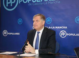 Cañizares denuncia que la falta de transparencia en las negociaciones de los presupuestos de Page y Podemos genera incertidumbre