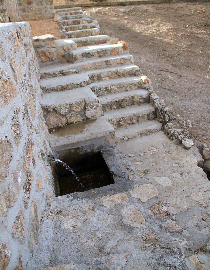 Fuentenovilla realza tres de sus más emblemáticas fuentes