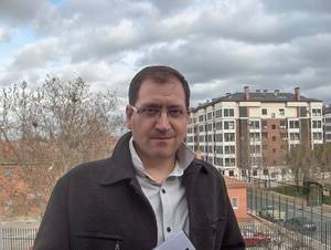 Javier Molina Palomino, ganador del premio de narrativa "Camilo José Cela" 2016 de la Diputación de Guadalajara 