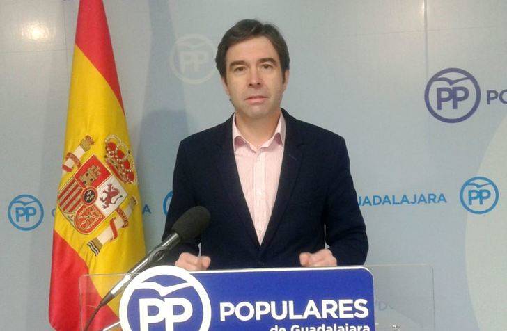 Robisco denuncia que Page quiere inundar de cerdos la provincia de Guadalajara