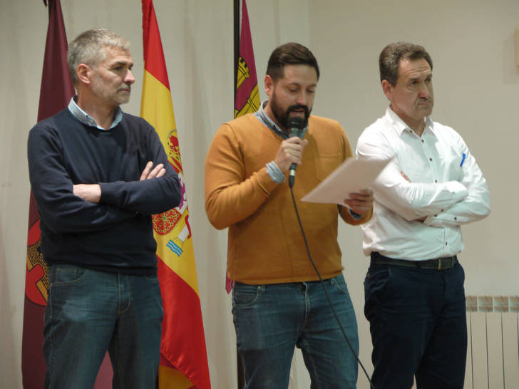 El Ayuntamiento de Brihuega declara incompatible con las normas urbanísticas del municipio la instalación de la macro explotación de ganadería porcina